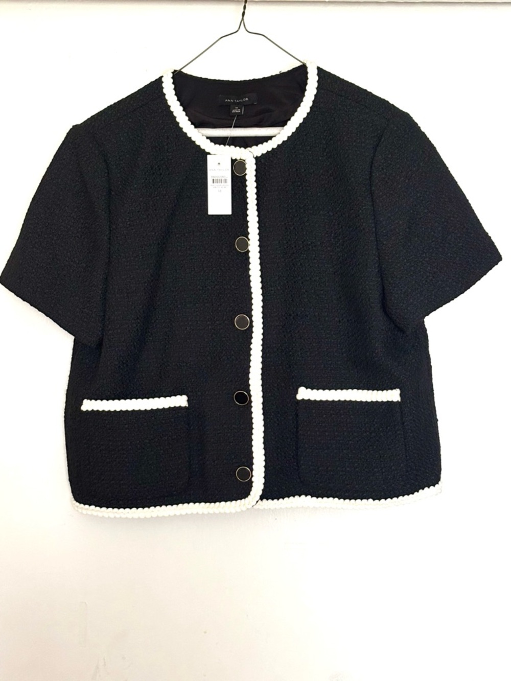 Ann Taylor NWT Black Bouclé Short Sleeve Jacket with White Trim Size 14 Classic
